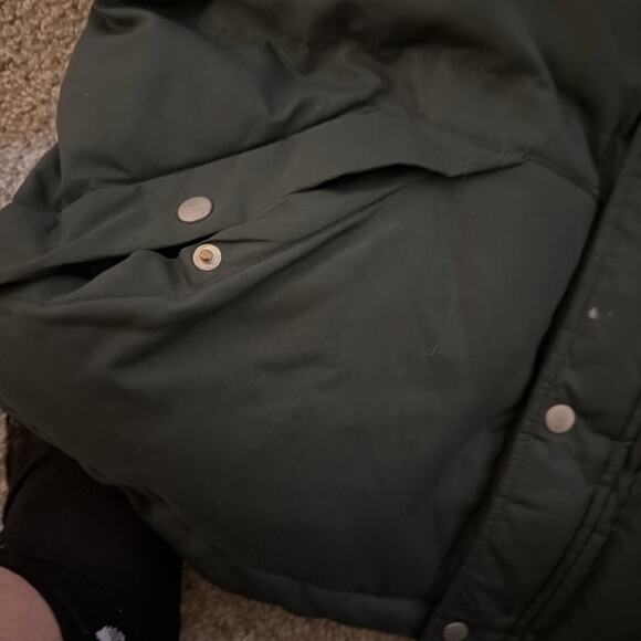 St. John’s Bay Puffer Vest green with orange inside - Picture 3 of 5